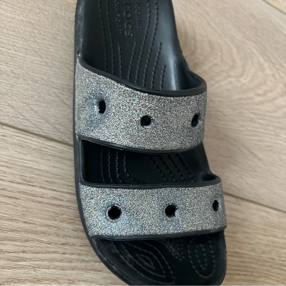 CROCS Classic Cross Strap Silver Glitter Slide size 7 - Picture 4 of 10